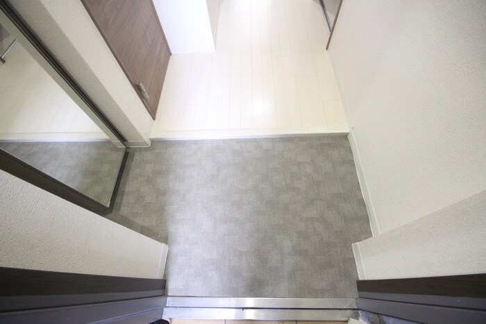 物件内観写真22　(玄関)