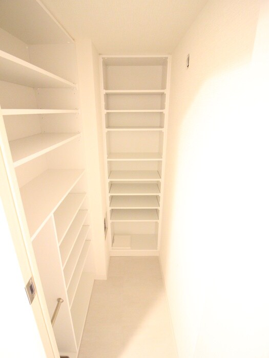 物件内観写真14　(靴箱)