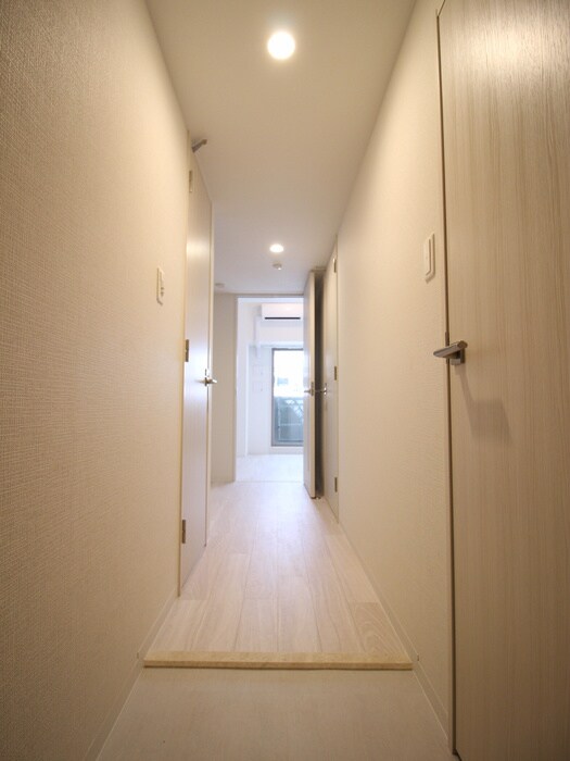 物件内観写真16　(廊下)
