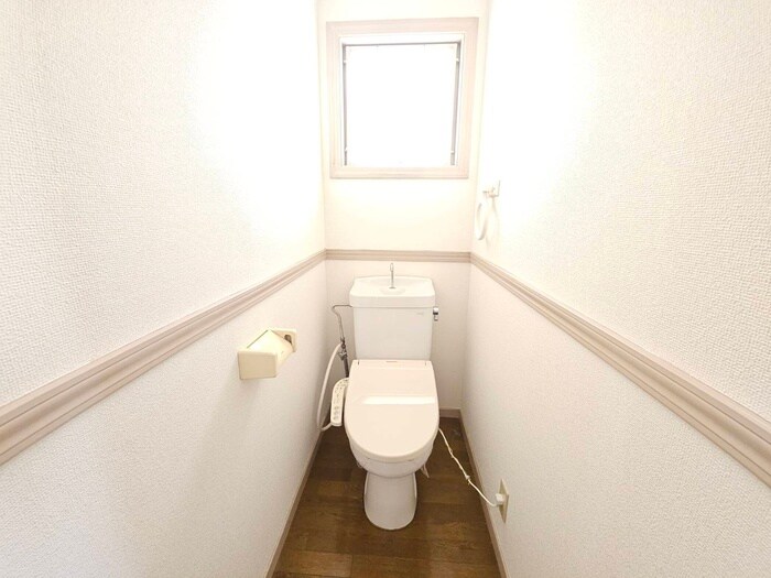 物件内観写真10　(トイレ)