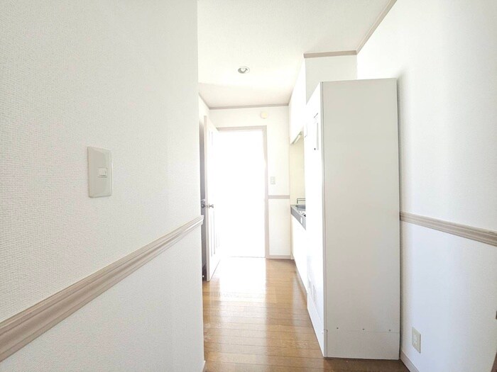 物件内観写真17　(廊下)
