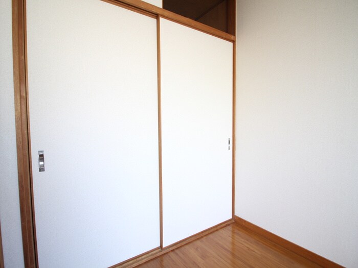 物件内観写真11　(収納)