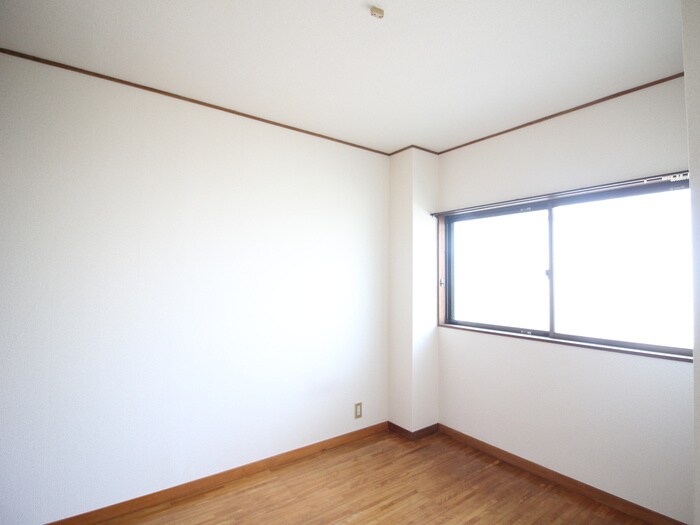 物件内観写真13　(居室)