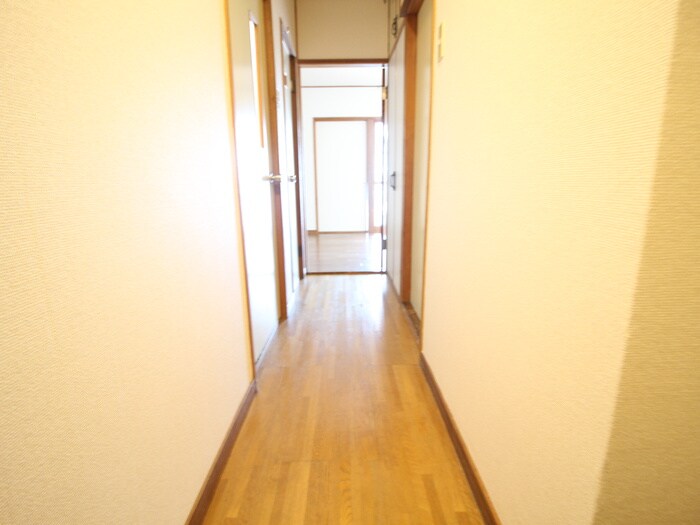 物件内観写真15　(廊下)