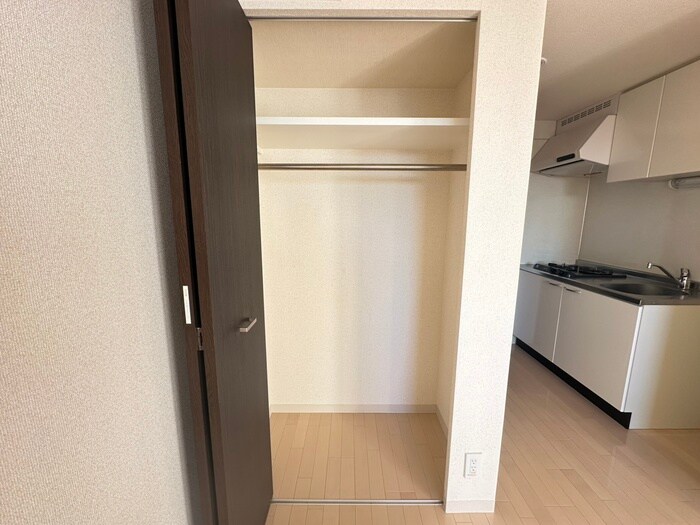 物件内観写真11　(収納)