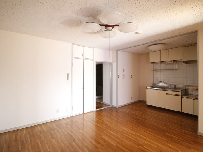 物件内観写真7　(居室)