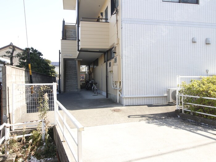 物件外観写真3　(外観写真)