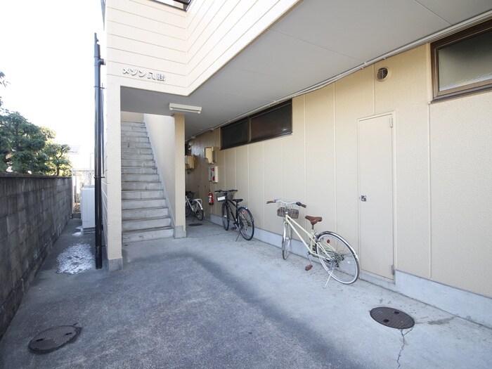 物件外観写真4　(エントランス部分)