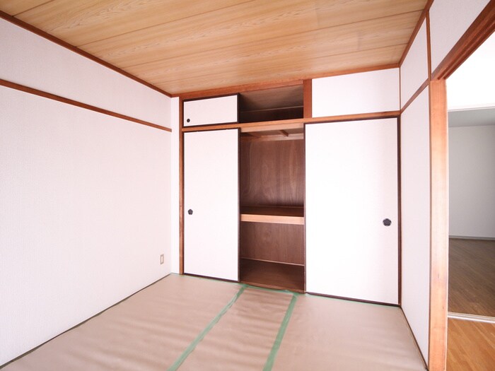 物件内観写真10　(収納)