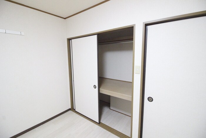 物件内観写真10　(収納)