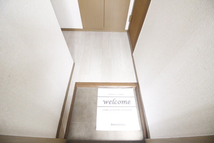 物件内観写真19　(玄関)