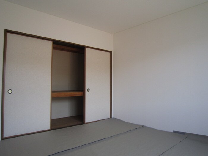 物件内観写真8　(収納)