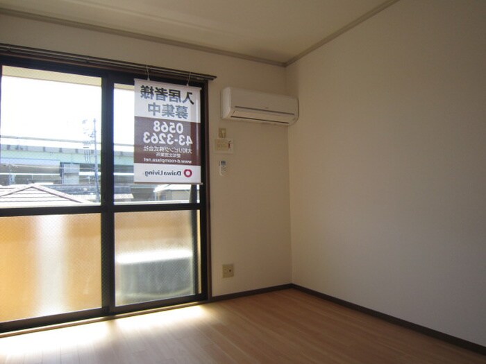 物件内観写真10　(内観写真)