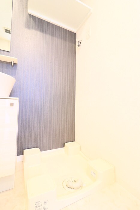 物件内観写真17　(洗濯機置場)