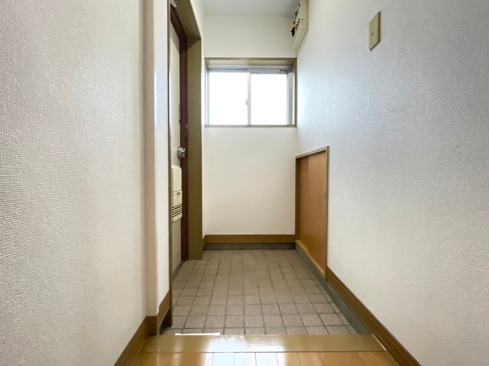 物件内観写真20　(玄関)