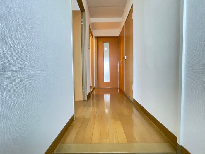 物件内観写真21　(廊下)