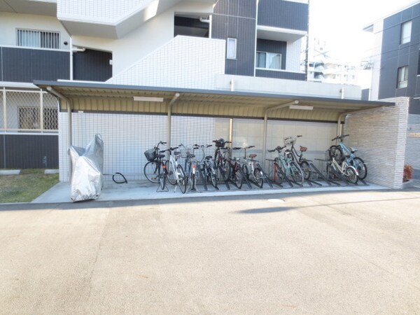 駐輪場