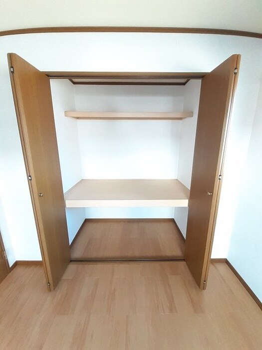 物件内観写真13　(収納)