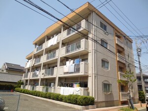 シャイン高鐘外観写真