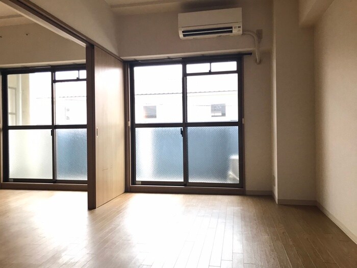 物件内観写真10　(居室)