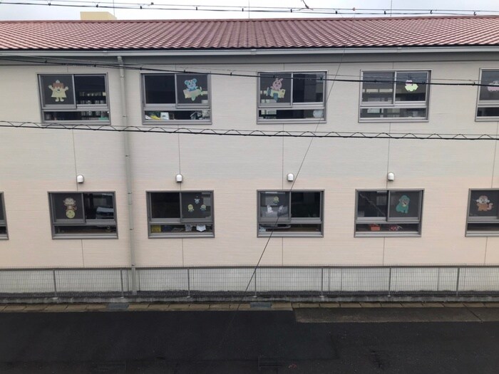 物件内観写真22　(室内からの展望)