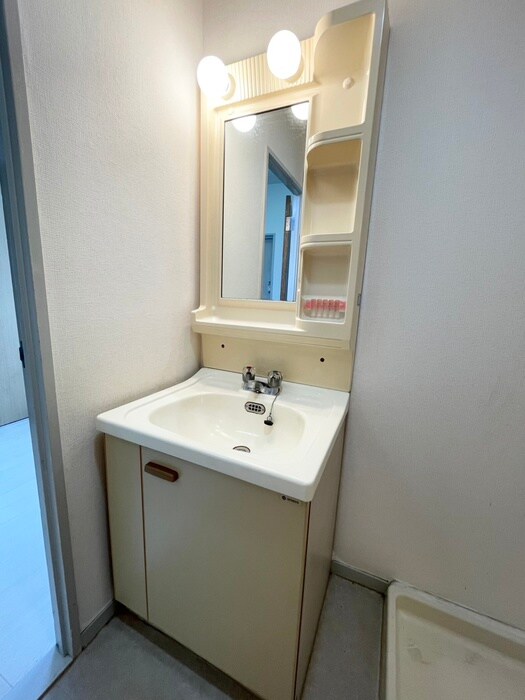 物件内観写真9　(洗面)