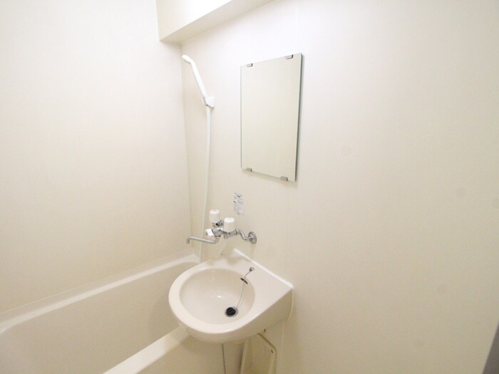 物件内観写真11　(洗面)
