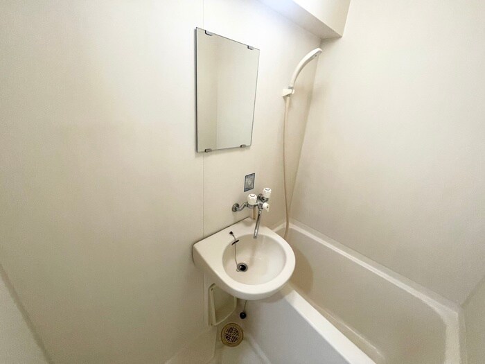 物件内観写真13　(洗面)