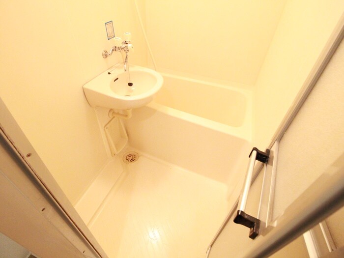 物件内観写真13　(バス／シャワールーム等)