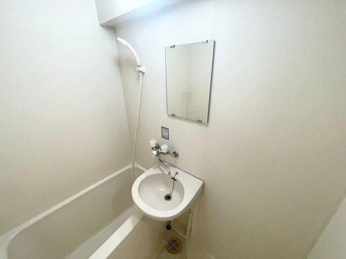 物件内観写真13　(洗面)