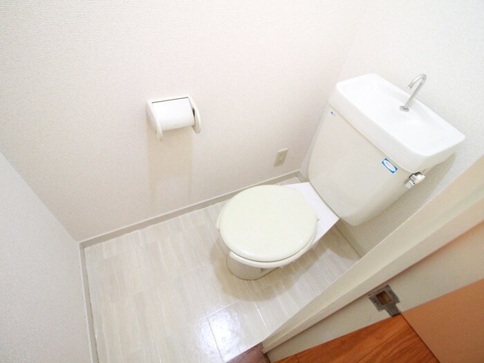 物件内観写真14　(トイレ)