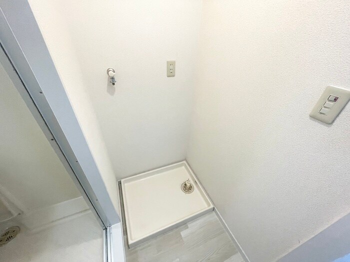 物件内観写真15　(洗濯機置場)