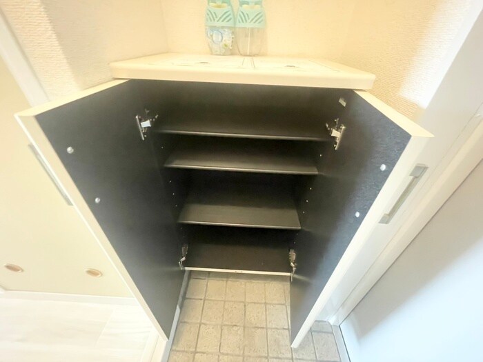 物件内観写真18　(靴箱)