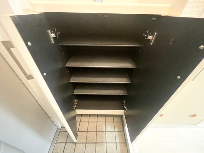 物件内観写真19　(靴箱)