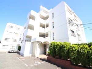 グリ－ンパ－クマンション外観写真