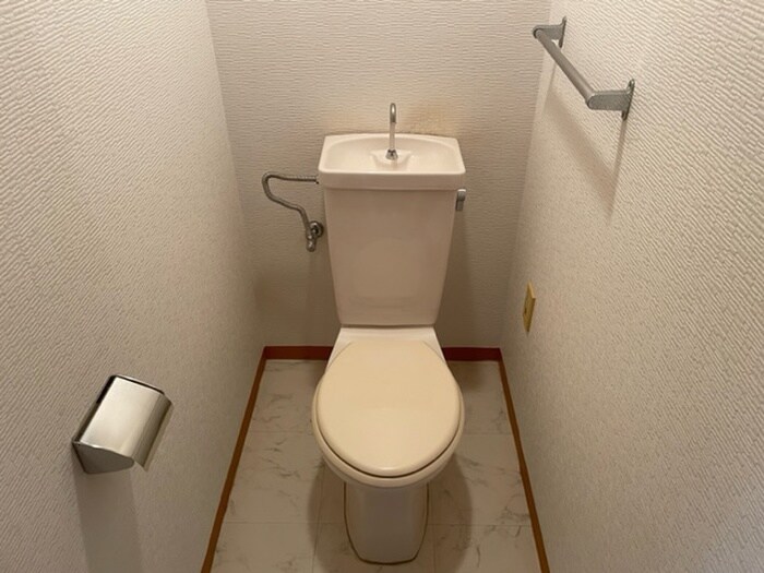 物件内観写真15　(トイレ)