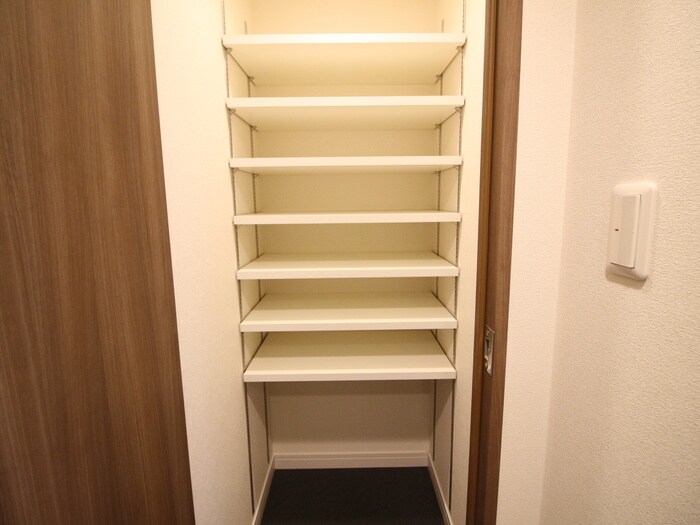 物件内観写真17　(靴箱)