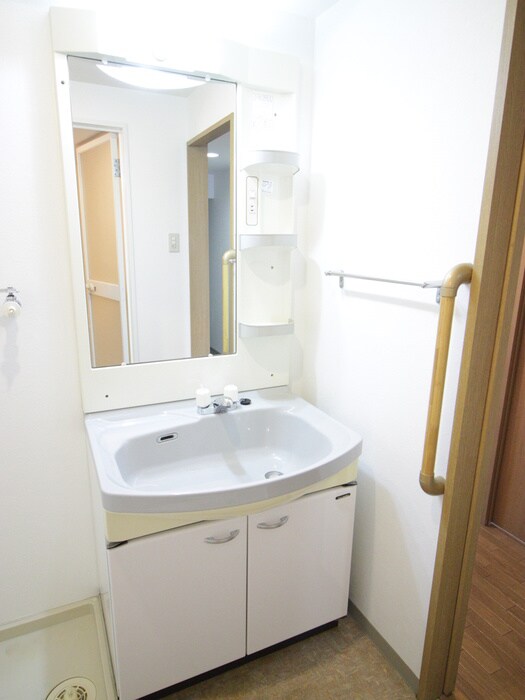 物件内観写真12　(洗面)