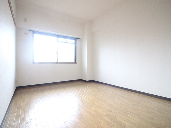 物件内観写真19　(居室)