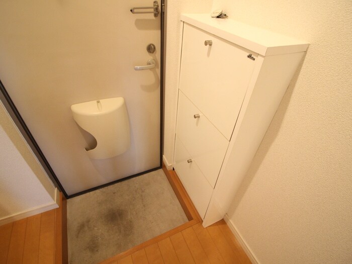 物件内観写真17　(玄関)