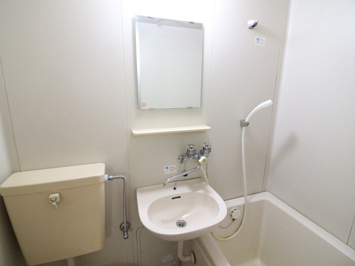 物件内観写真11　(洗面)