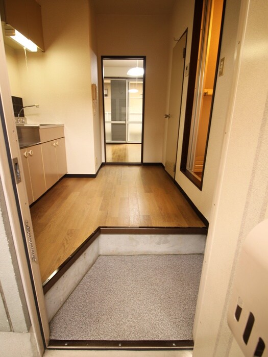 物件内観写真13　(廊下)