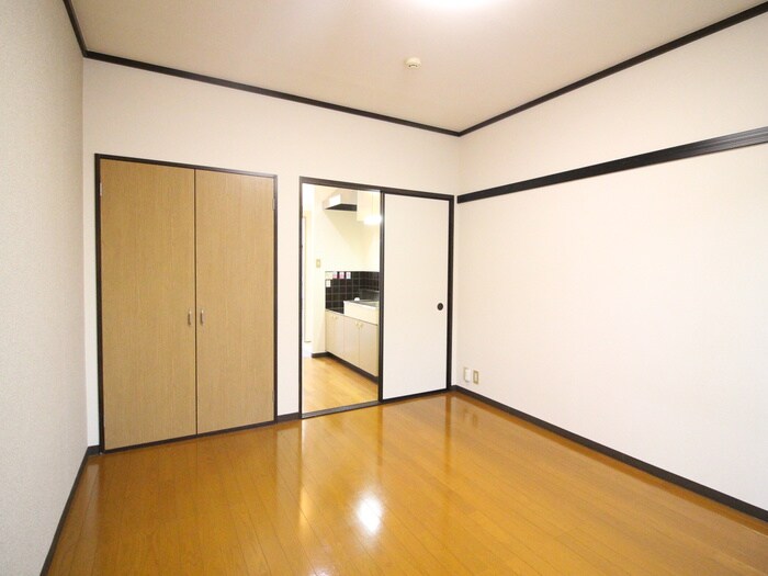 物件内観写真18　(居室)