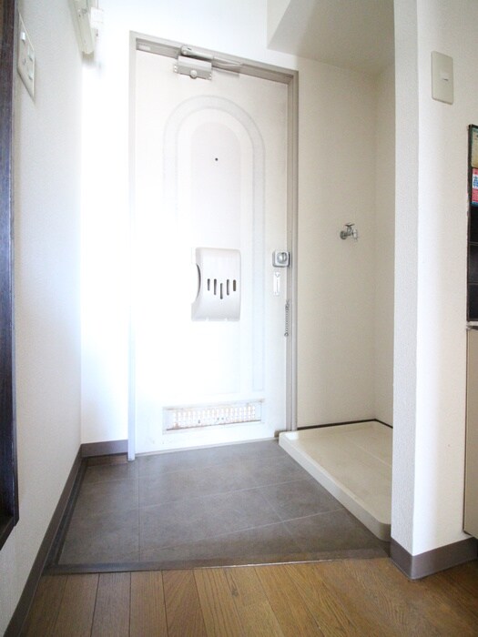 物件内観写真20　(玄関)