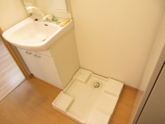 物件内観写真20　(洗濯機置場)