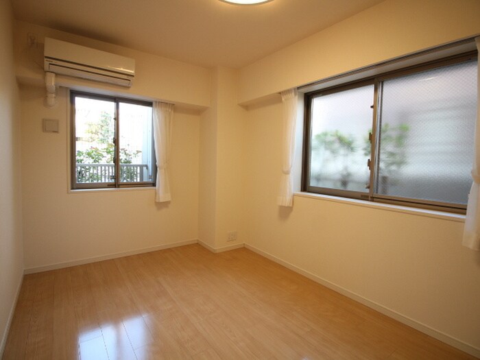 物件内観写真16　(居室)