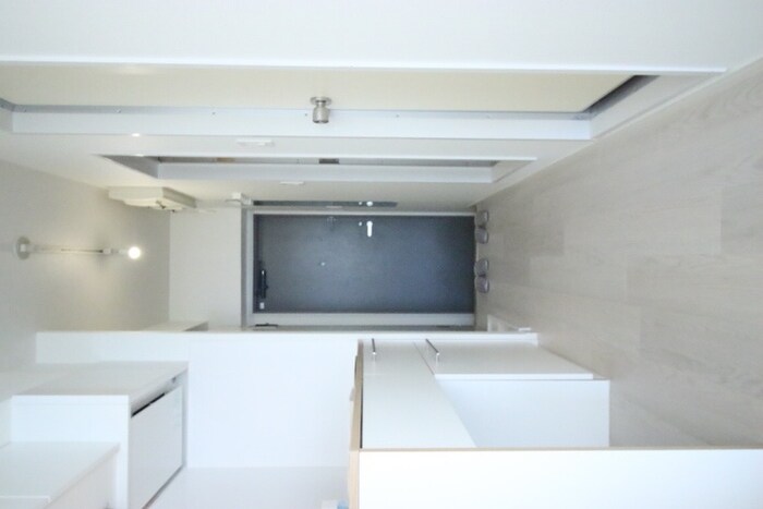 物件内観写真10　(廊下)