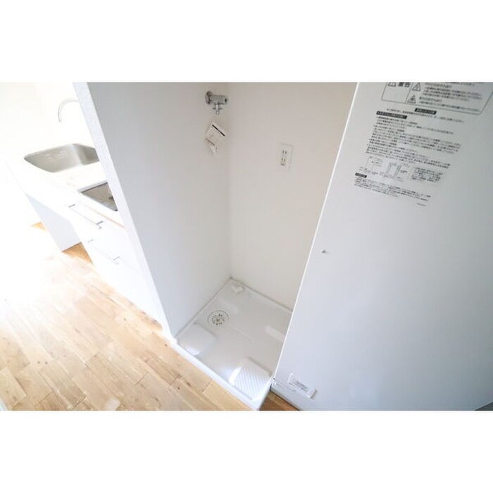 物件内観写真11　(洗濯機置場)