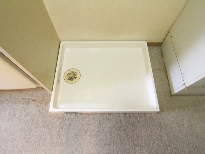 物件内観写真12　(洗濯機置場)