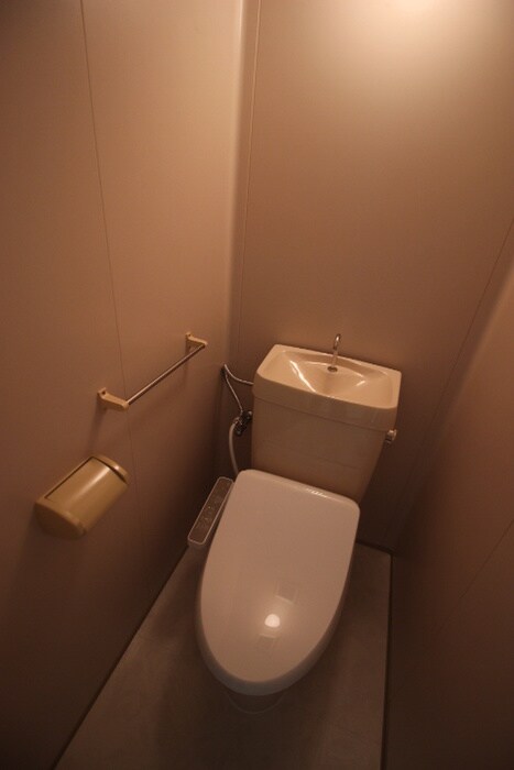 物件内観写真16　(トイレ)